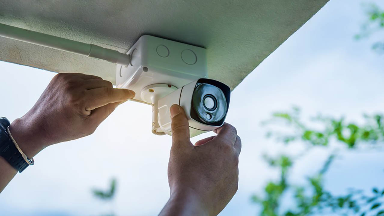 Foto de uma camera para representar Seguranca Eletronica